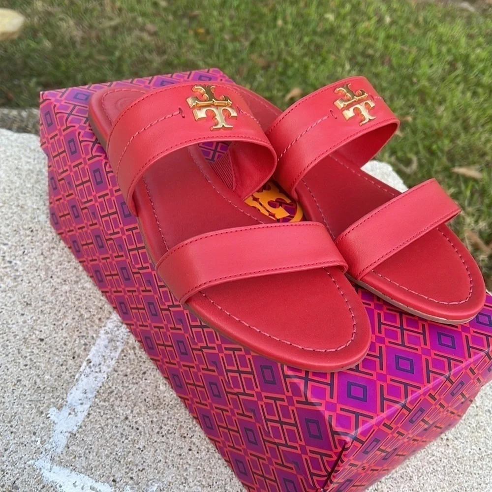 Brand new Tory Burch sandal